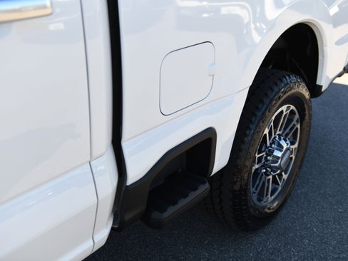 New 2026 Ford F250 Platinum w/ Platinum Plus Package image 17