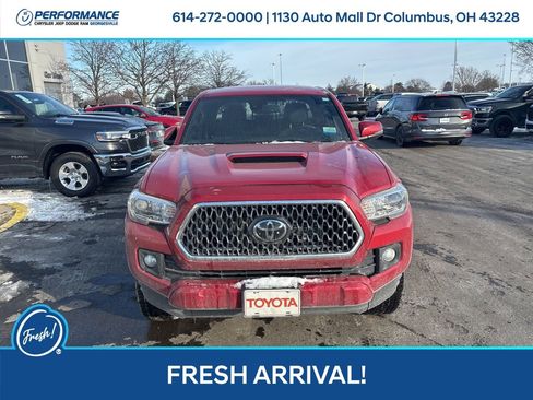 Used 2019 Toyota Tacoma TRD Sport image 9