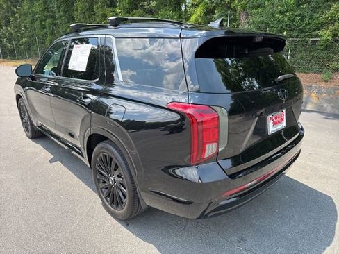 Used 2025 Hyundai Palisade Calligraphy AWD/4WD image 3