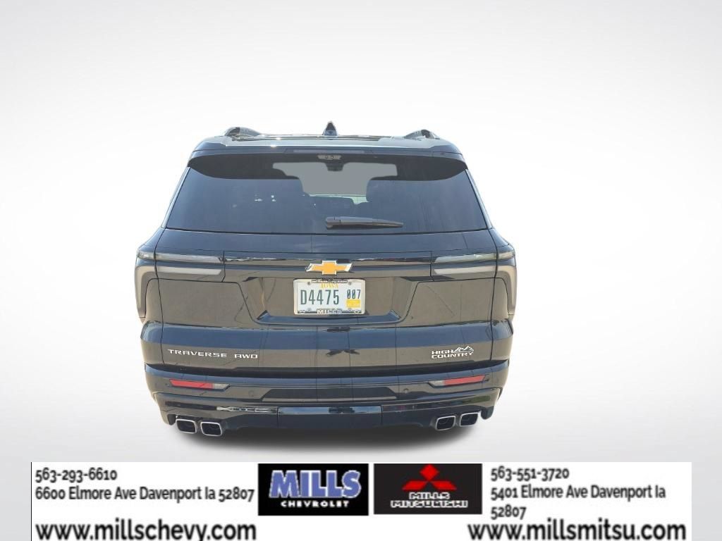 Used 2026 Chevrolet Traverse High Country w/ LPO, Floor Liner Package AWD/4WD image 4