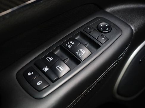 Used 2020 Jeep Grand Cherokee SRT AWD/4WD image 39