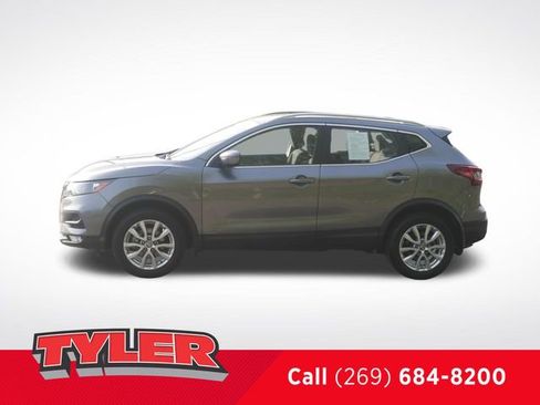Used 2022 Nissan Rogue Sport SV AWD/4WD image 4