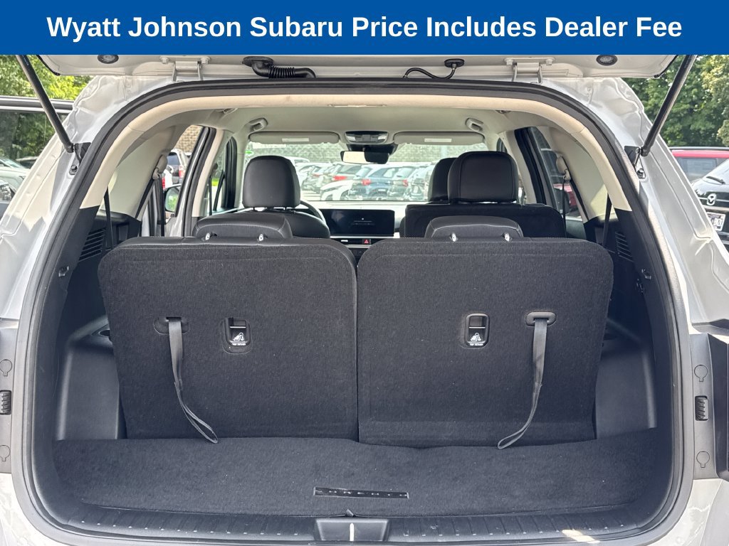 Used 2025 Kia Sorento S FWD image 13