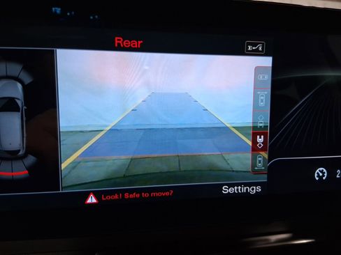 Used 2015 Audi Q7 3.0T S line Prestige AWD/4WD image 29