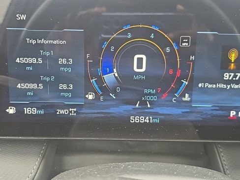 Used 2025 Chevrolet Equinox LT AWD/4WD image 8