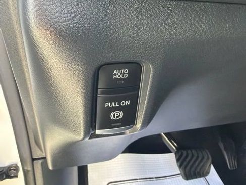 Used 2025 Nissan Armada SL w/ Captain's Chari Seat Package AWD/4WD image 24