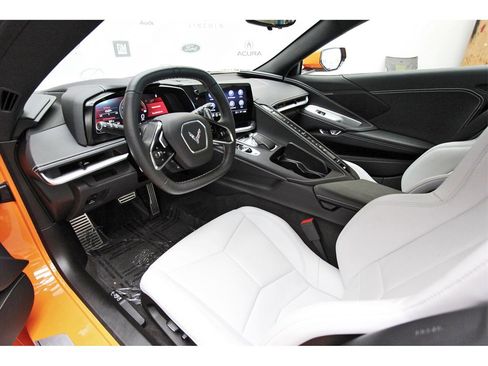 Used 2023 Chevrolet Corvette Stingray Convertible w/ 1LT image 6