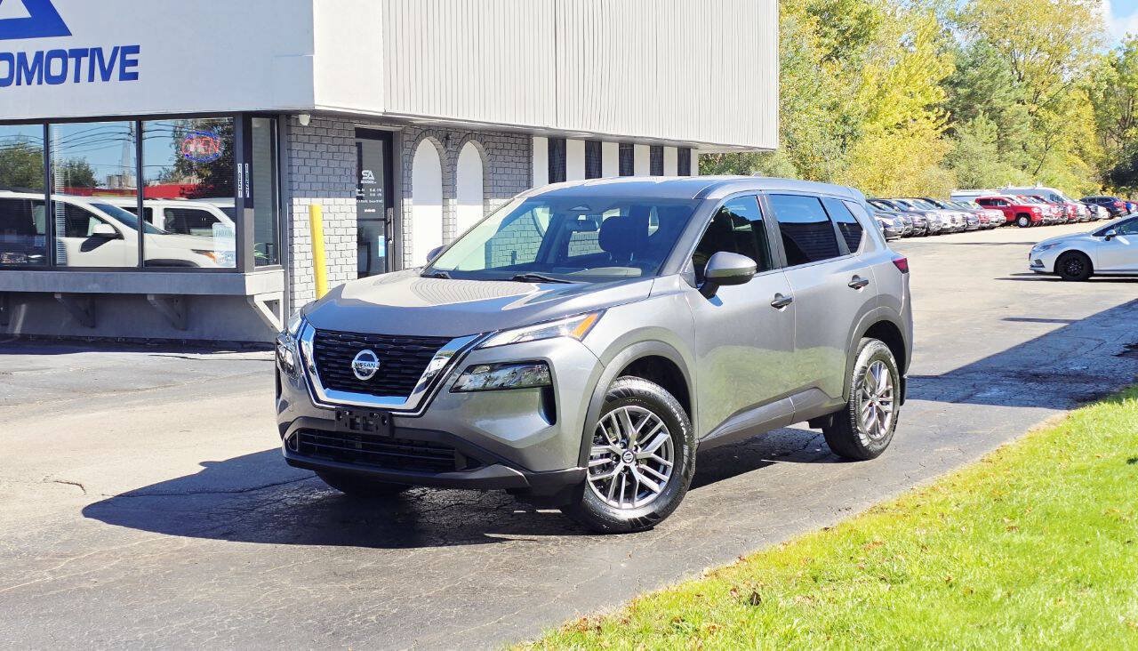 Used 2021 Nissan Rogue S AWD/4WD image 2