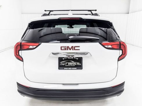 Used 2021 GMC Terrain SLE w/ Driver Convenience Package FWD image 7