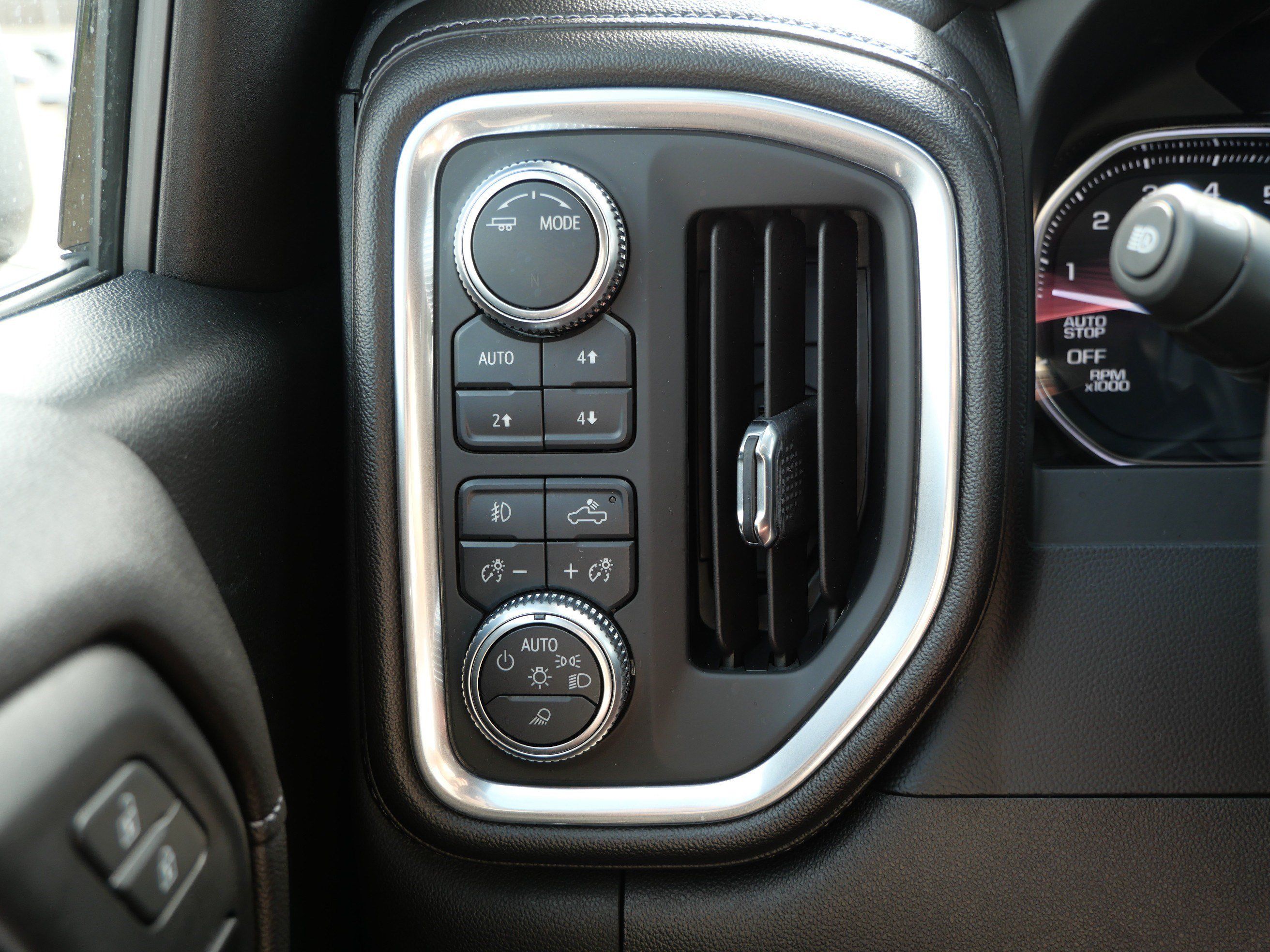 Used 2020 GMC Sierra 1500 SLT w/ SLT Premium Plus Package AWD/4WD image 26