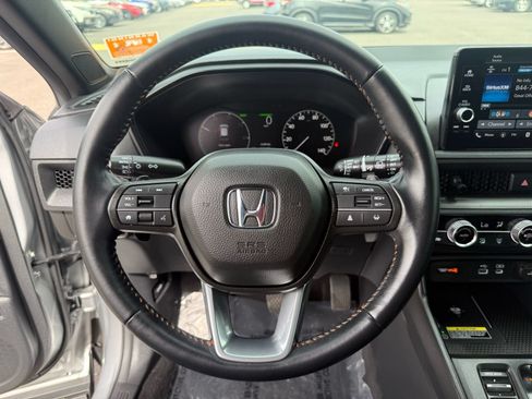 Used 2025 Honda CR-V Sport-L image 16