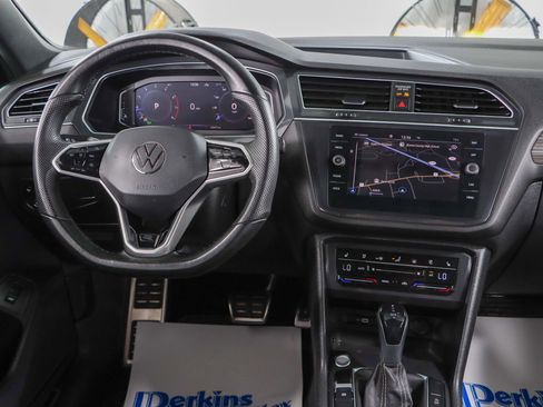 Used 2022 Volkswagen Tiguan SEL R-Line AWD/4WD image 17