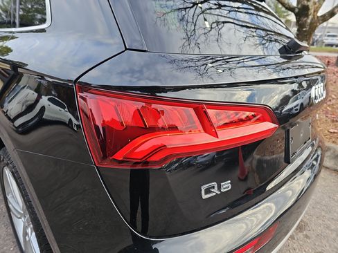 Used 2018 Audi Q5 2.0T Premium Plus w/ Premium Plus Package image 35