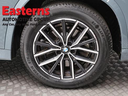 Used 2024 BMW X1 xDrive28i w/ M Sport Package AWD/4WD image 30