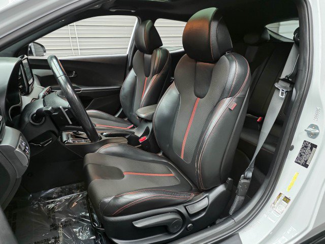 Used 2020 Hyundai Veloster Turbo FWD image 15