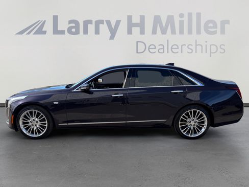 Used 2018 Cadillac CT6 Premium Luxury image 2