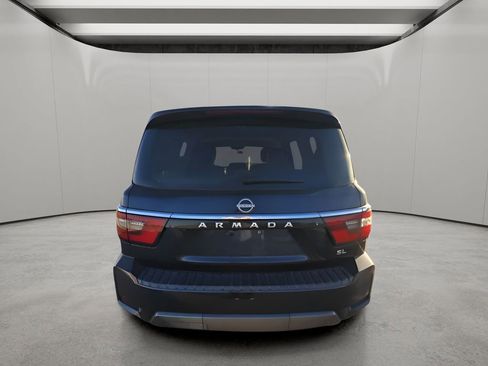 Used 2021 Nissan Armada SL w/ Captain's Chairs Package image 4