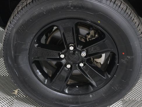 Used 2022 Jeep Wrangler Unlimited Sport AWD/4WD image 32
