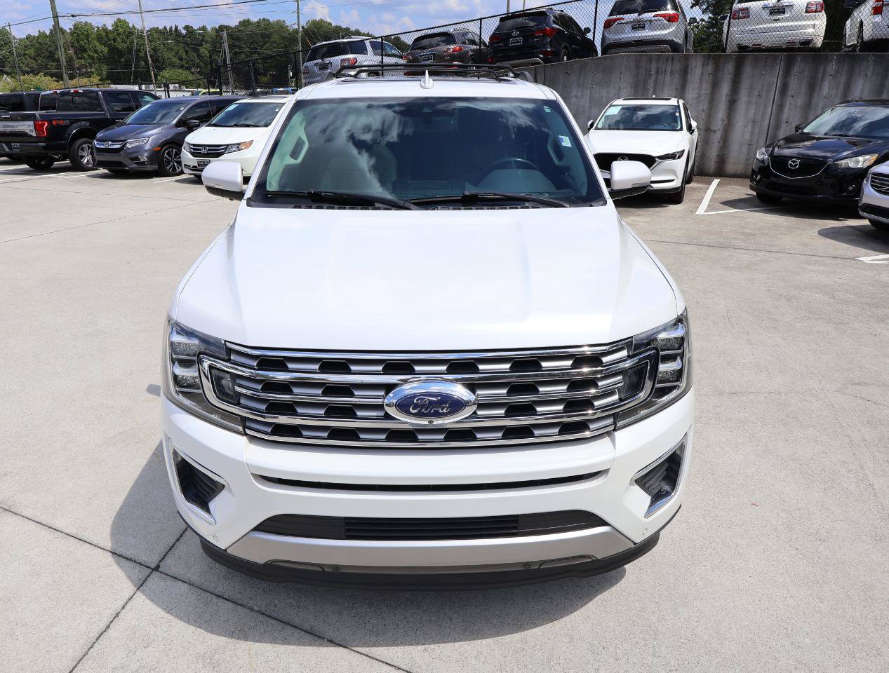 Used 2018 Ford Expedition Limited w/ Equipment Group 302A RWD image 11