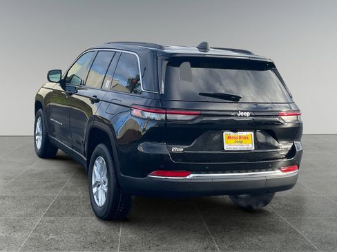 New 2026 Jeep Grand Cherokee Laredo RWD image 3