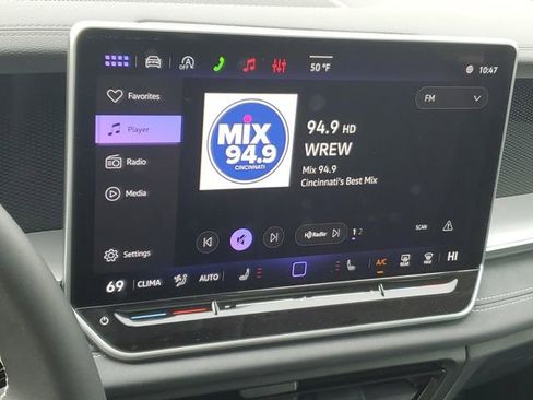 New 2026 Volkswagen Tiguan SE image 27