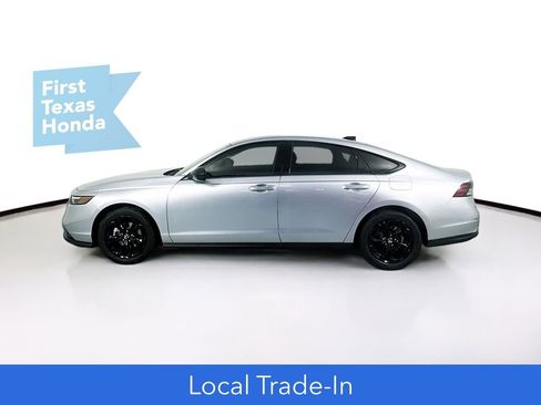 Used 2025 Honda Accord SE image 4