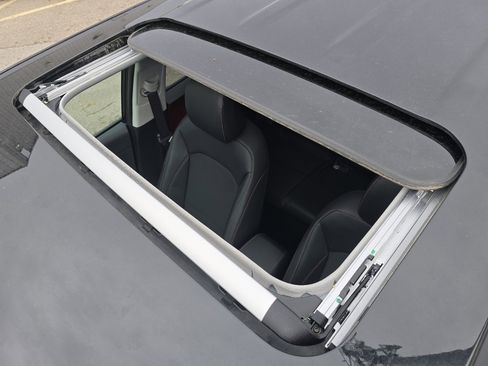 Used 2025 Kia Soul GT-Line image 3