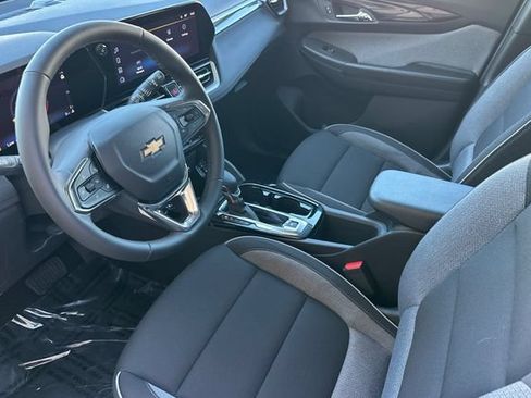 New 2026 Chevrolet TrailBlazer LT w/ Convenience Package AWD/4WD image 16