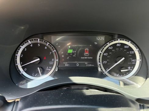 Used 2022 Toyota Highlander Platinum image 10