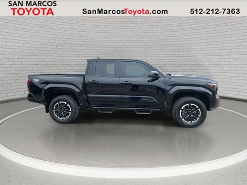 Used 2024 Toyota Tacoma TRD Sport image 4