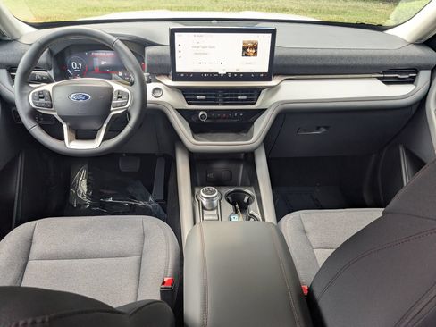 New 2026 Ford Explorer Active RWD image 22