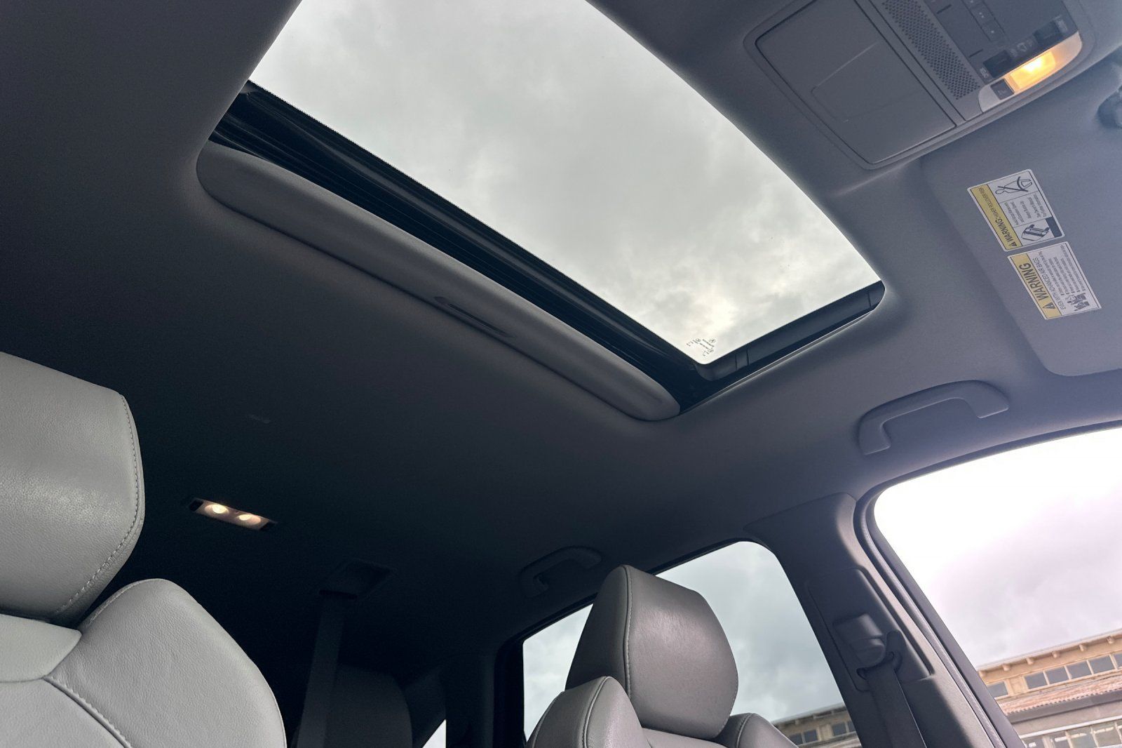 Used 2019 Acura MDX SH-AWD image 23