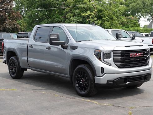 Used 2024 GMC Sierra 1500 Pro w/ Graphite Edition AWD/4WD image 4