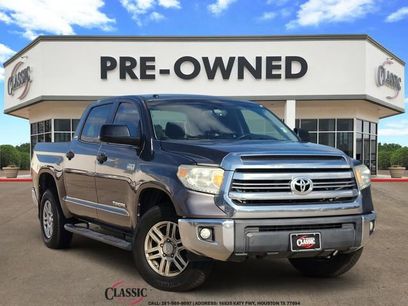 Used 2016 Toyota Tundra SR5 w/ SR5 Upgrade Package