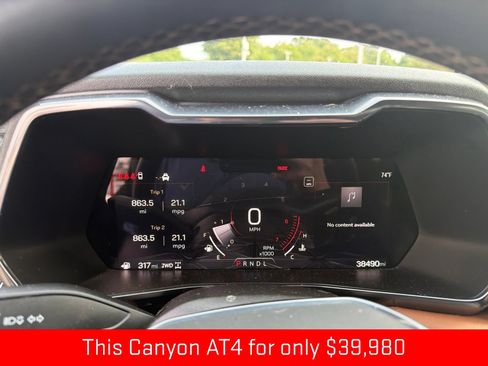 Used 2024 GMC Canyon AT4 w/ AT4 Premium Package AWD/4WD image 10
