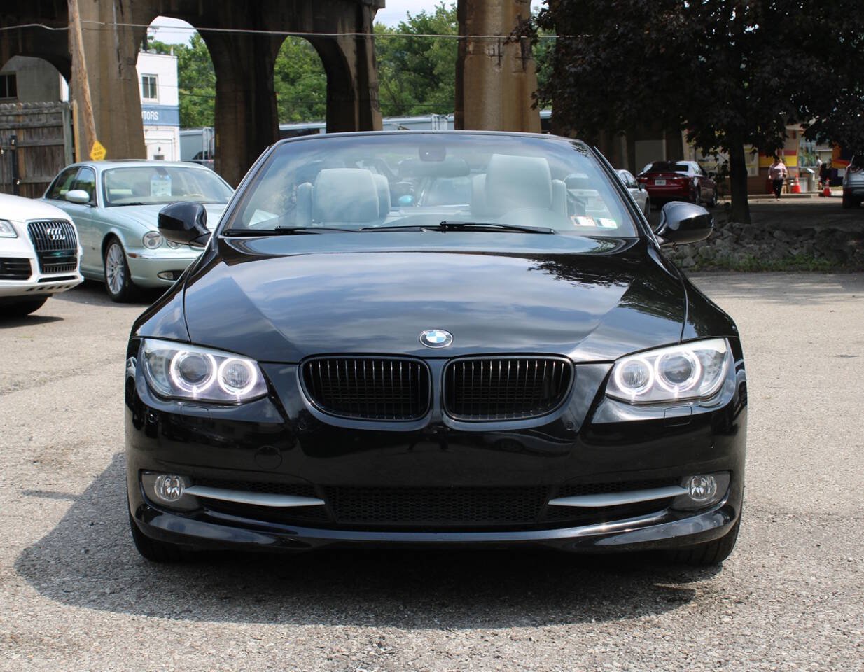 Used 2013 BMW 335i Convertible RWD image 2