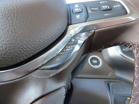 New 2025 RAM 2500 Laramie image 28