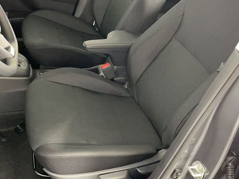 New 2025 Nissan Kicks Play S image 12