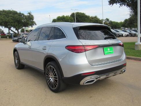 Used 2023 Mercedes-Benz GLC 300 w/ Pinnacle Trim Package image 9