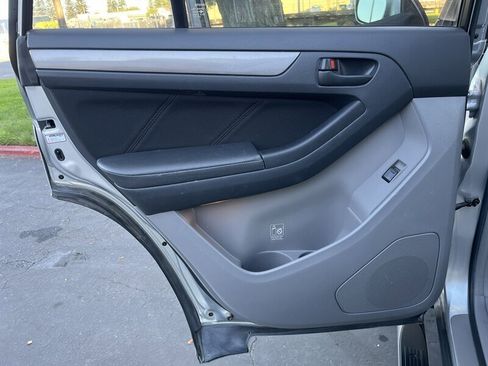 Used 2006 Toyota 4Runner SR5 image 29