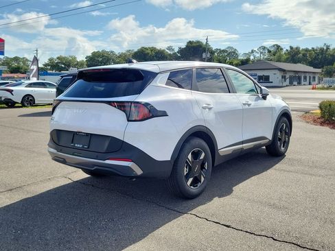 New 2026 Kia Sportage LX FWD image 6