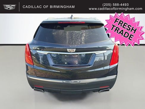 Used 2017 Cadillac XT5 Premium Luxury FWD image 3