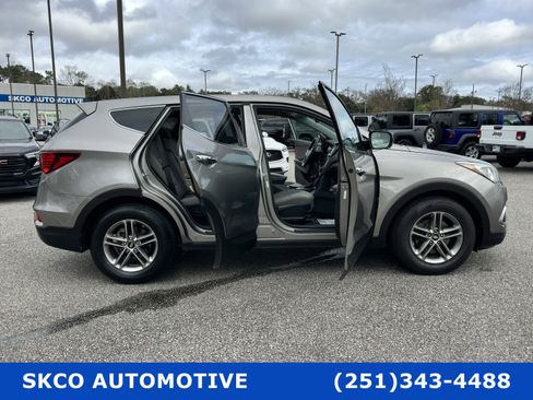 Used 2018 Hyundai Santa Fe Sport image 38