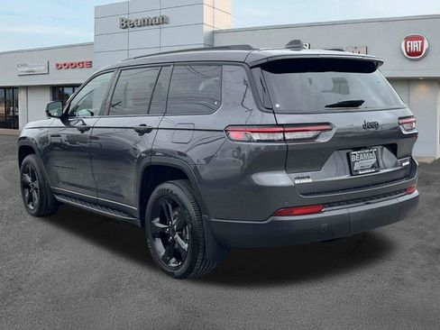 Used 2025 Jeep Grand Cherokee L Altitude AWD/4WD image 5