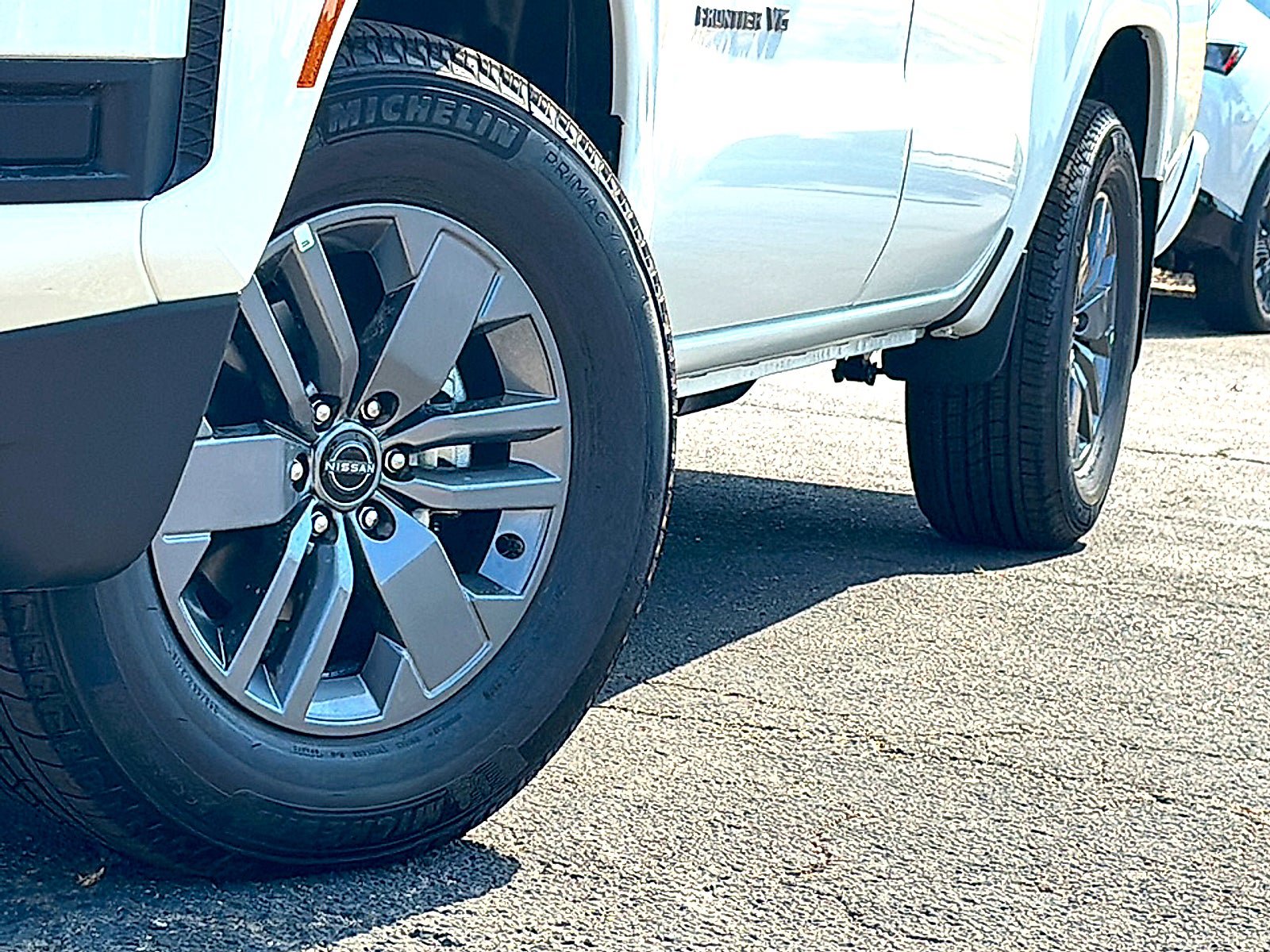 New 2027 Nissan Frontier SV RWD image 3
