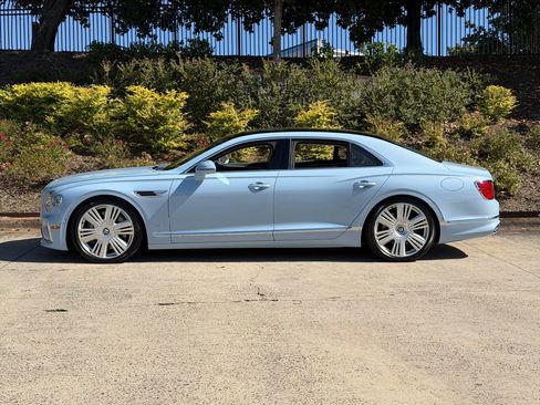 New 2026 Bentley Flying Spur Plug-In Hybrid image 12