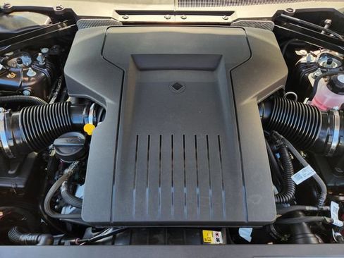 New 2026 Land Rover Defender 110 OCTA AWD/4WD image 30