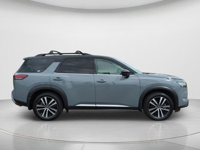 Used 2024 Nissan Pathfinder Platinum