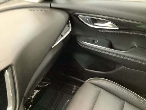 Used 2023 Buick Envision Essence AWD/4WD image 21