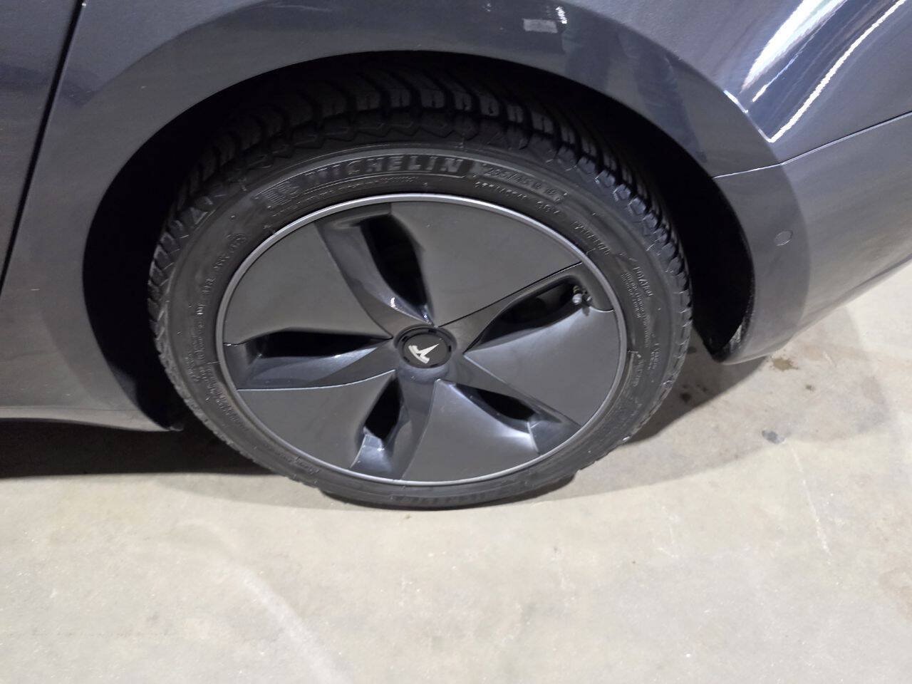Used 2018 Tesla Model 3 Long Range AWD/4WD image 21